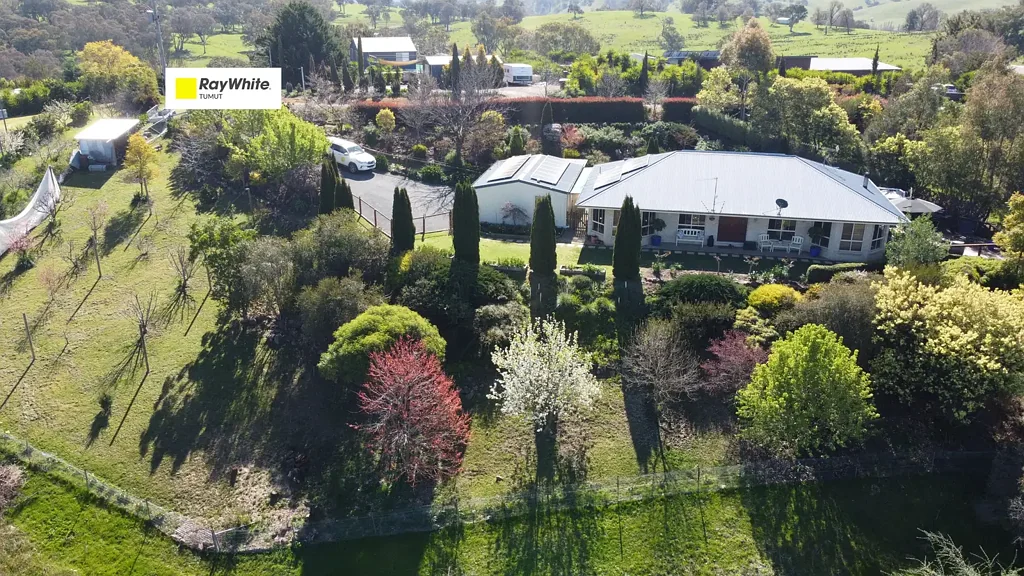 Tumut 4房  Sensational House. Sensational Views.