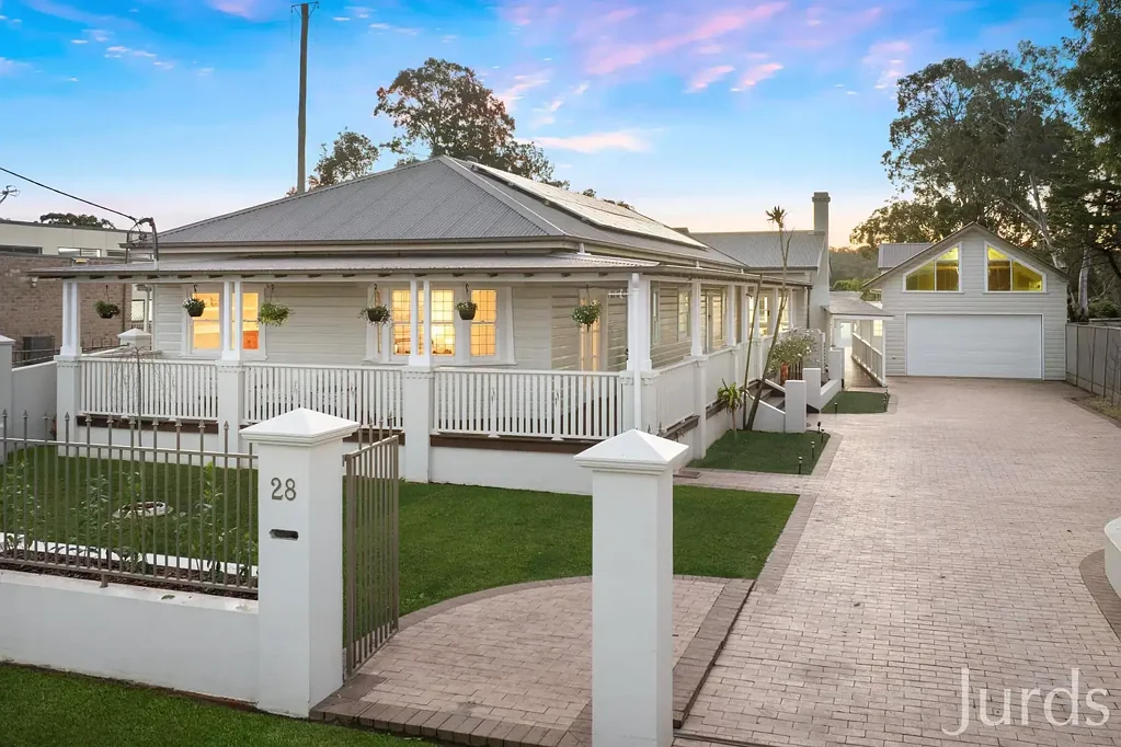 Kearsley 4房  Landmark Residence Defined by Quality Craftmanship & Charm