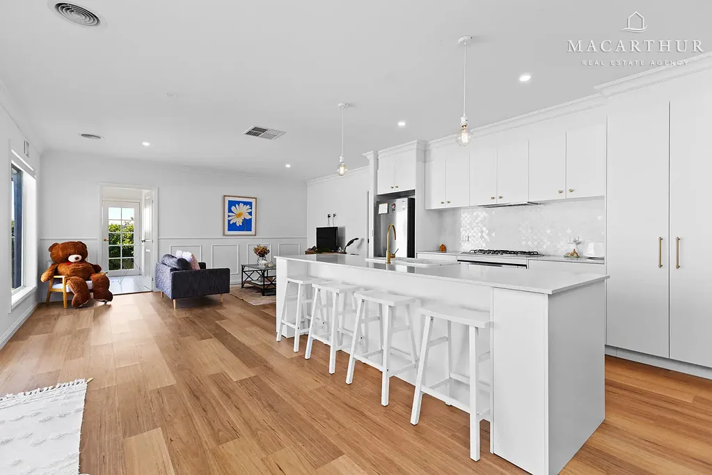 68 Jumbuck Drive, Gobbagombalin, NSW 2650