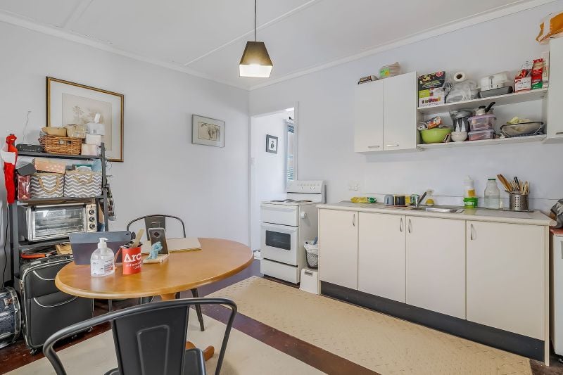 21 MERRENDALE AV, GOROKAN NSW 2263, 0部屋, 0バスルーム, House