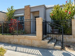 5 Sparsa Way, Kwinana Town Centre