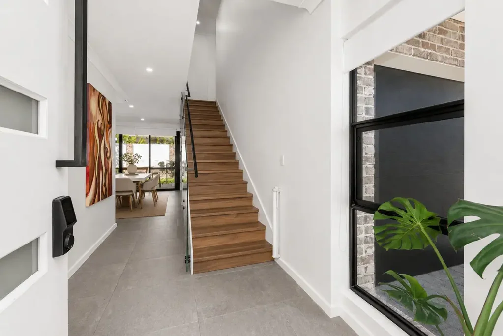 Hamilton Hill 4ห้องนอน Elevated Urban Retreat: Peace & Privacy
