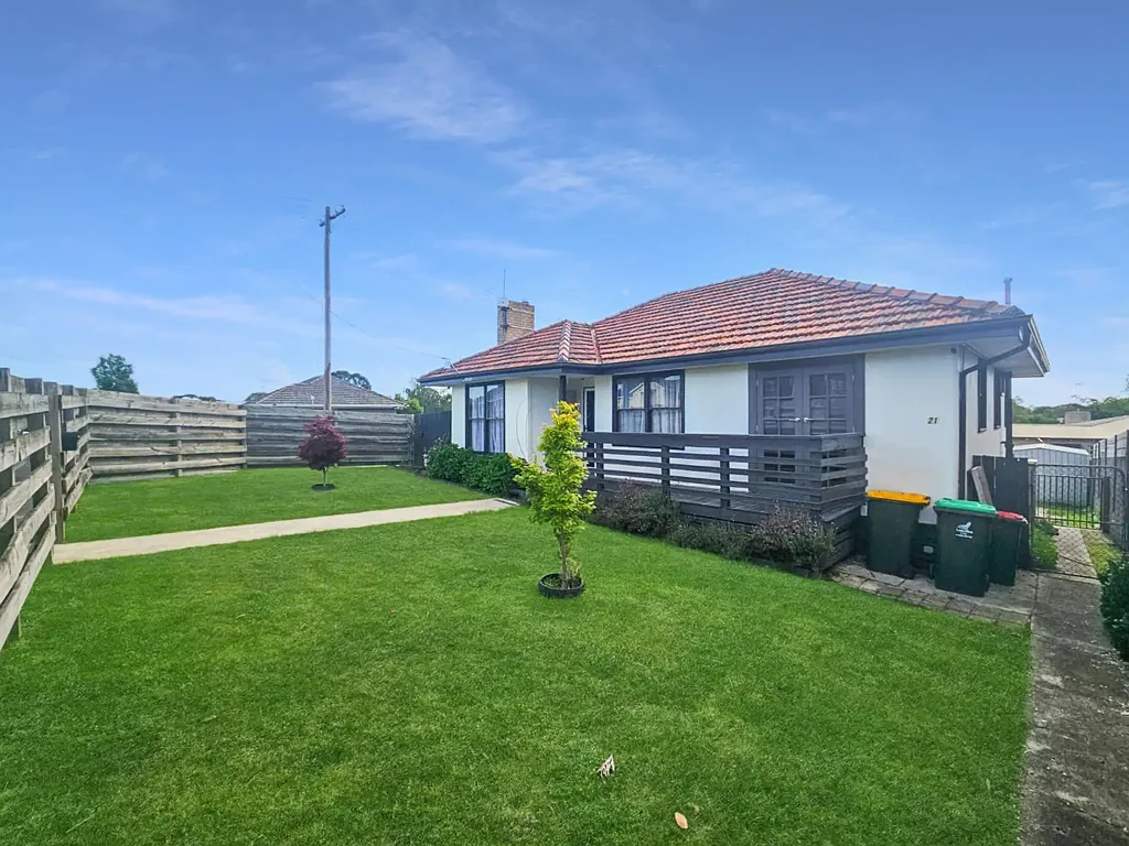 FIND YOUR EVERYDAY EASE - 21 RILEY STREET TRARALGON