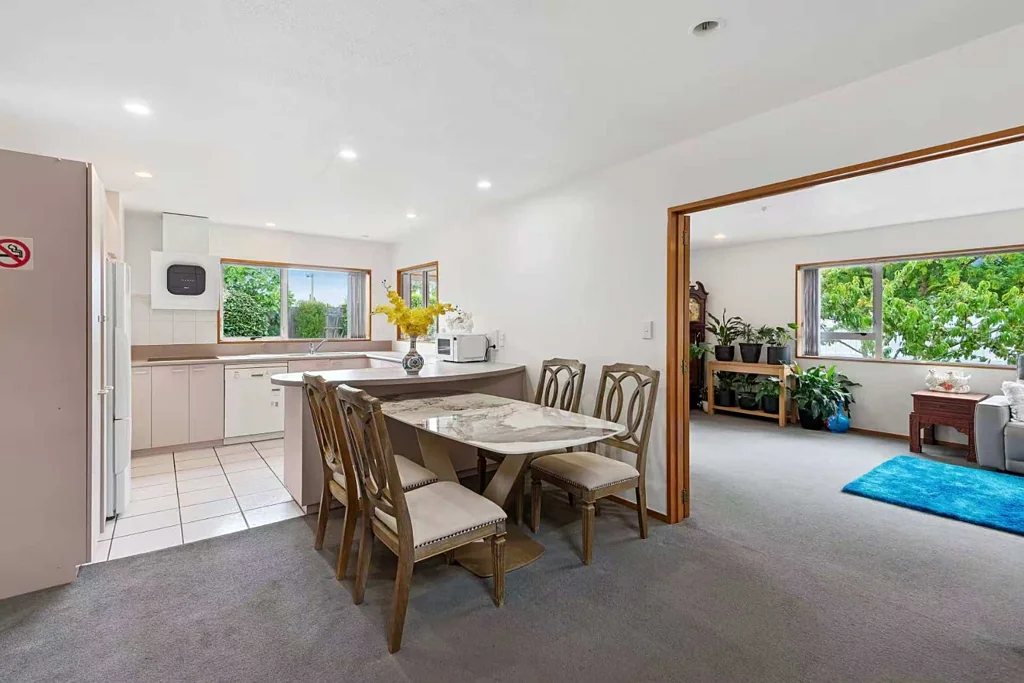 Spacious 3 Bedroom Home In Ilam