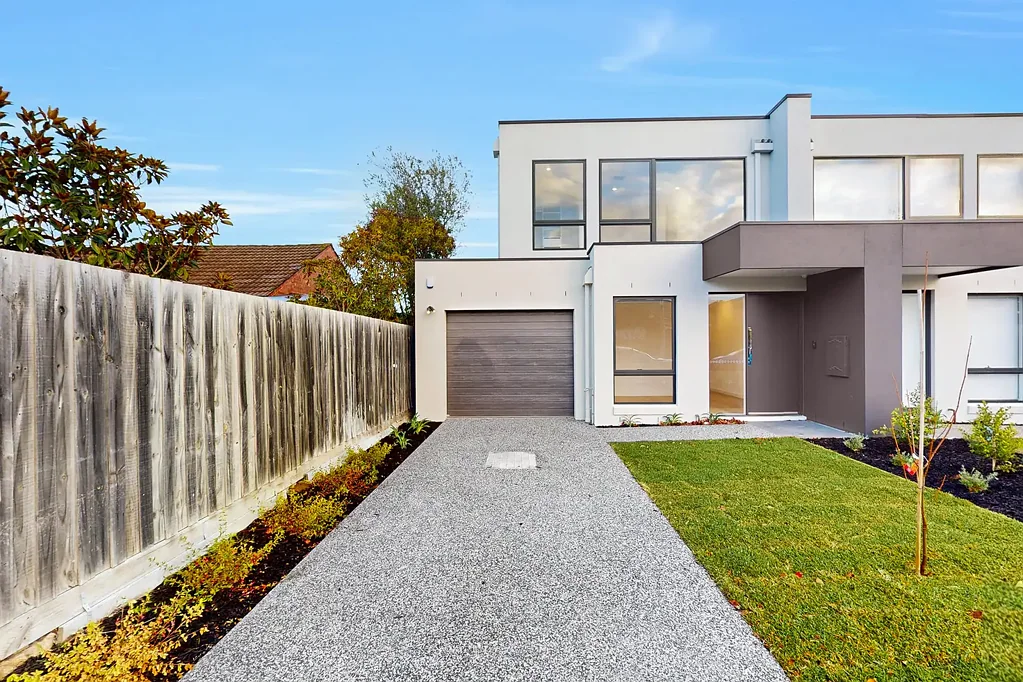 Brand New Townhouse- 4 Bedrooms 4 Ensuites