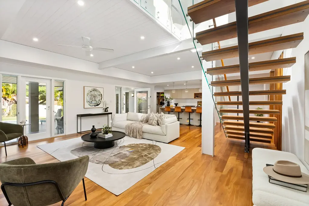 Mermaid Waters 5 Bedroom Unsurpassed Lifestyle, Location & Liveability