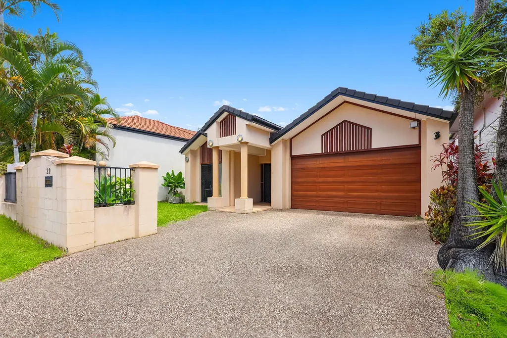 29 Lantau Crescent, Varsity Lakes, QLD 4227