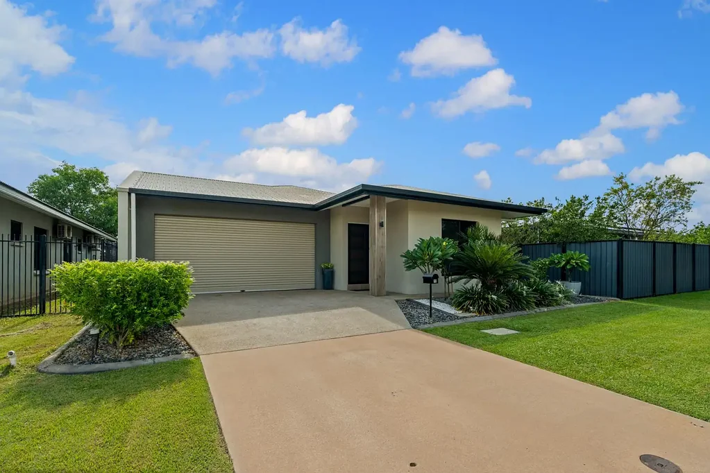 12 Kangaroo Street, Zuccoli, NT 832