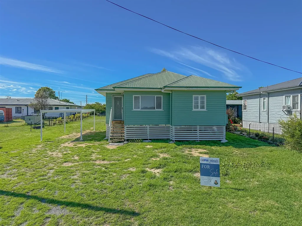 53 Rayleigh Street, Wallangarra, QLD 4383