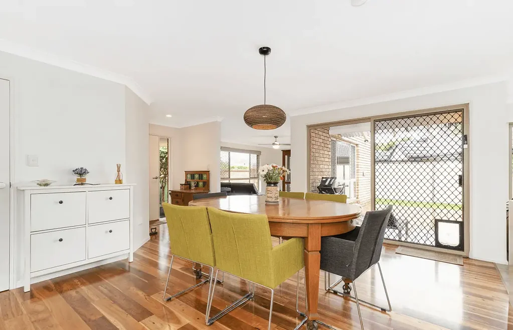 Modern 3 Bed 2 Bath Home in Robina