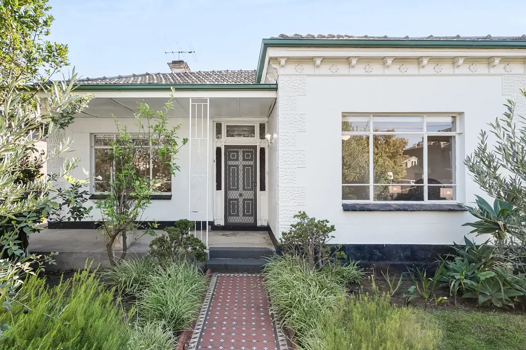 Ascot Vale 4Moenga A Proud Period Home with Space, Soul and Superb Connection
