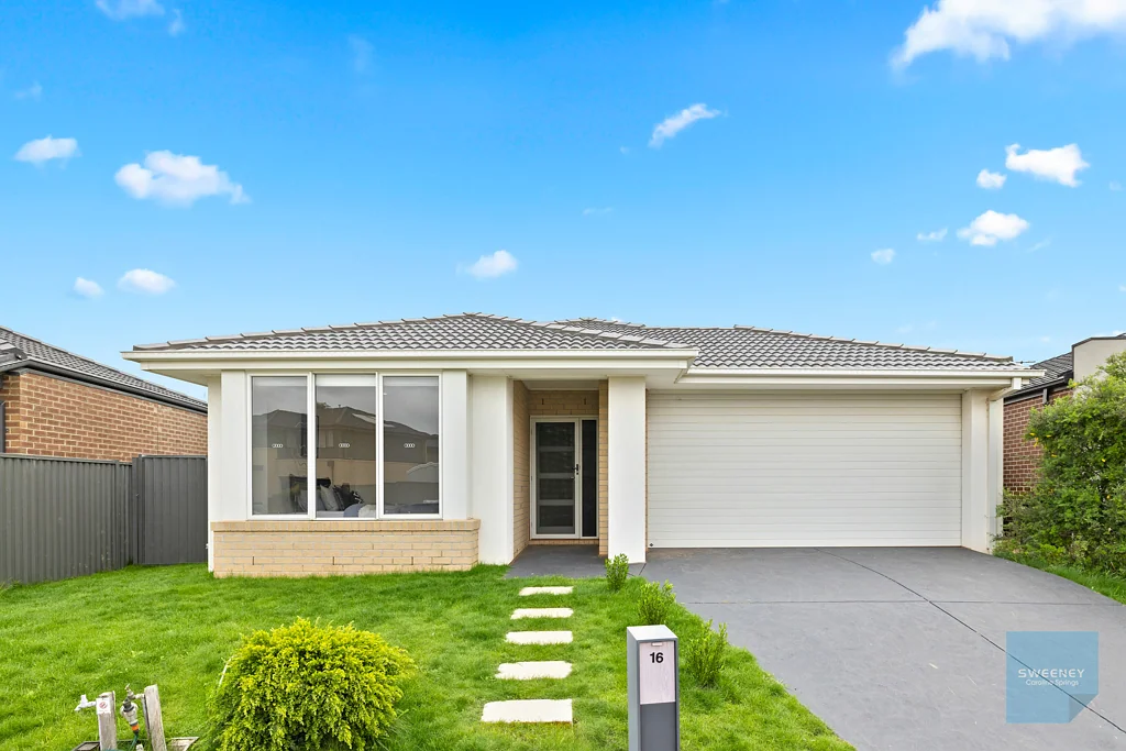16 Neyland Street, Strathtulloh, VIC 3338