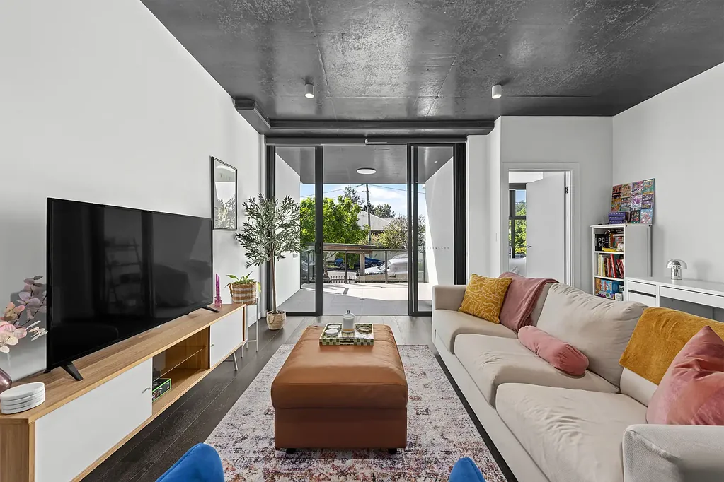 Norman Park 2બેડરૂમ North-Facing, Near New Apartment with Rooftop Entertaining