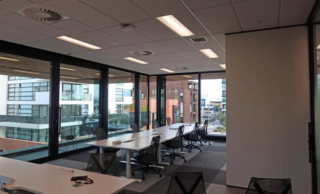 Auckland Central Vibrant Wynyard suite