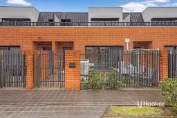 10 Patena Walk, Pakenham