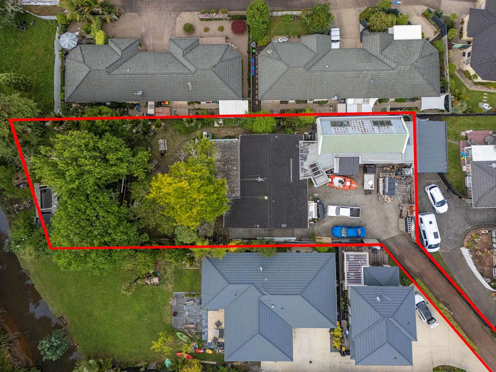 Orewa 4غرفة نوم Huge full site close to the beach!