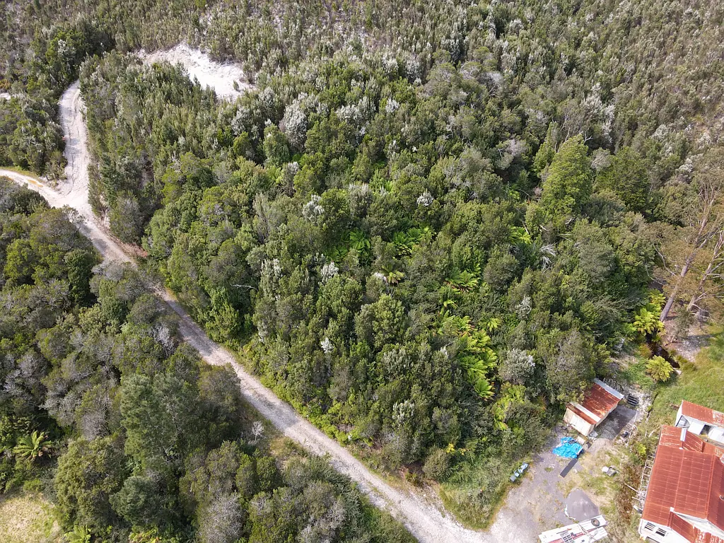 Queenstown Secluded Serenity with Breathtaking Potential!