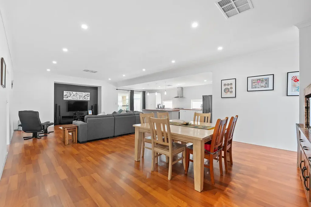 28 Fairburn Crescent, Baldivis, WA 6171