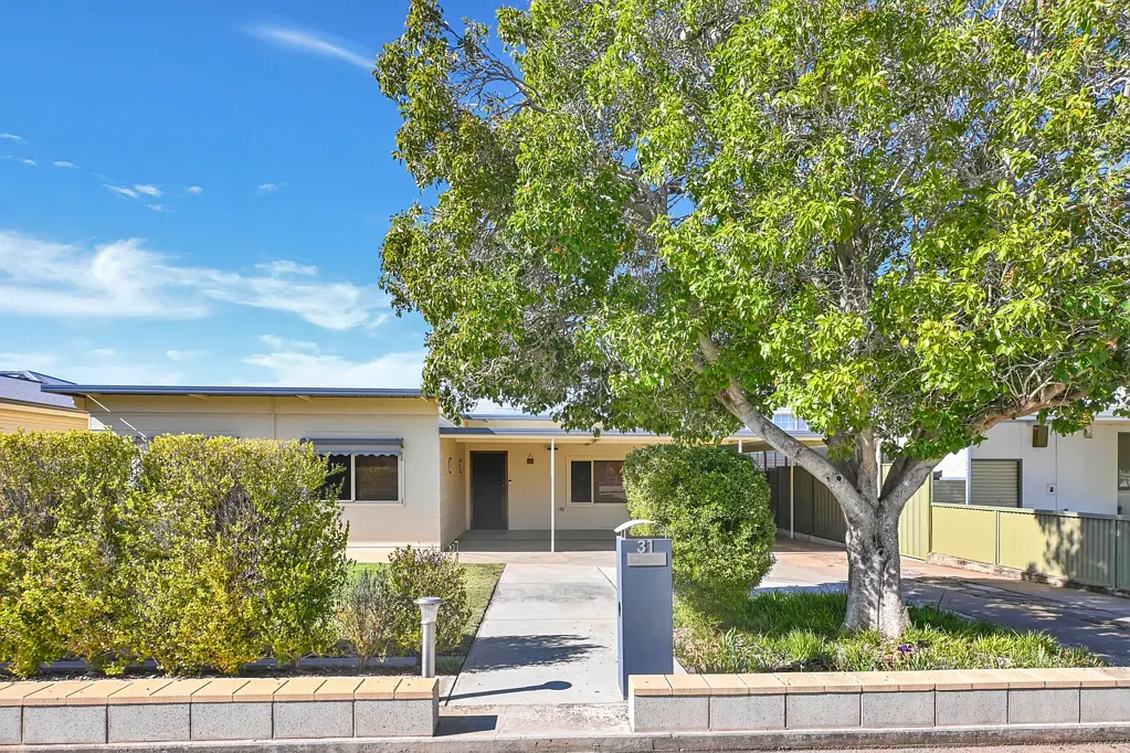 31 Albert Morris Avenue, Broken Hill, NSW 2880
