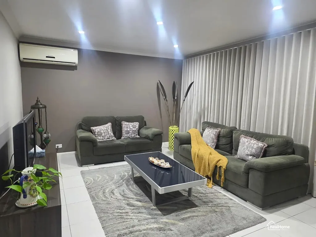 Spacious Family Home in a Quiet & Convenient Dean Park Location