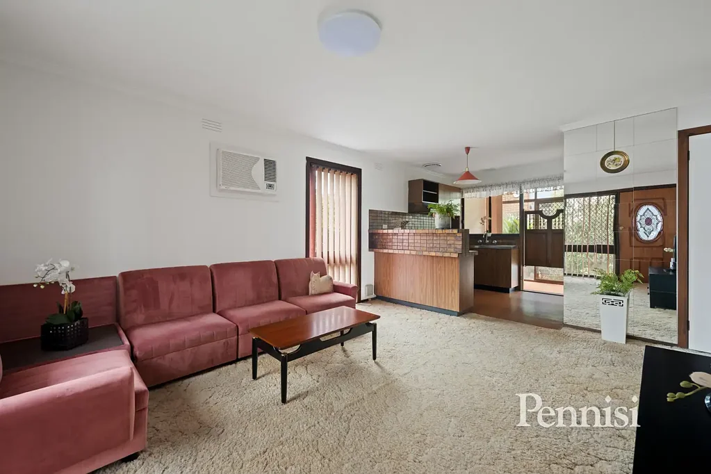 Niddrie 2部屋 Private Sale – Proudly Offered by Pennisi