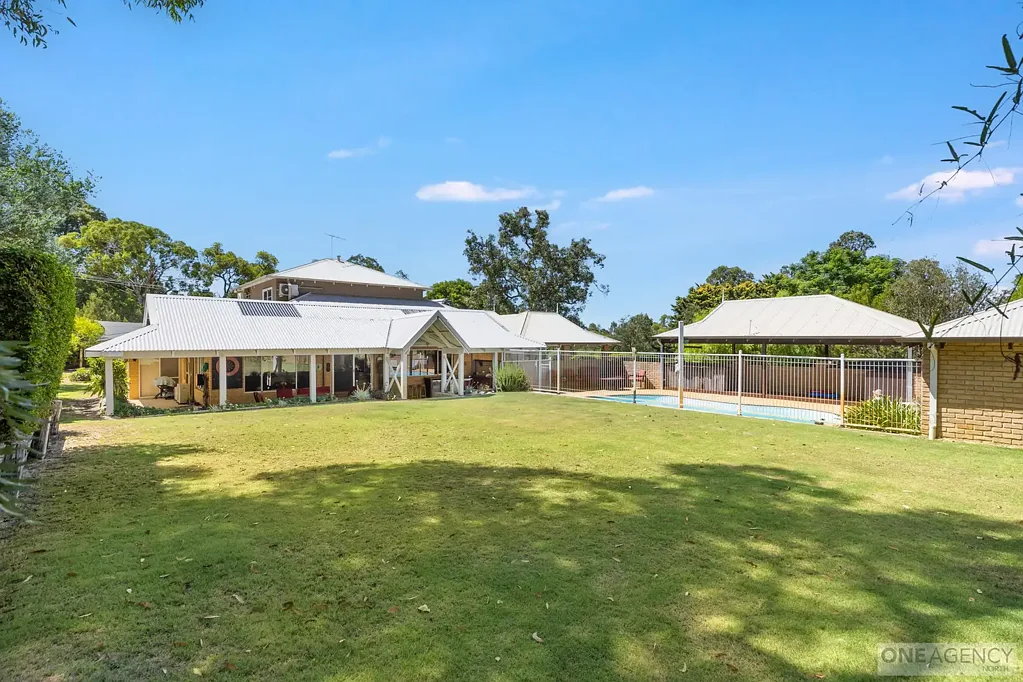 13 Sievewright Cove, Wellard, WA 6170