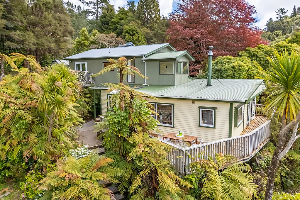 17 Avian Crescent, Blue Mountains, Upper Hutt, Wellington