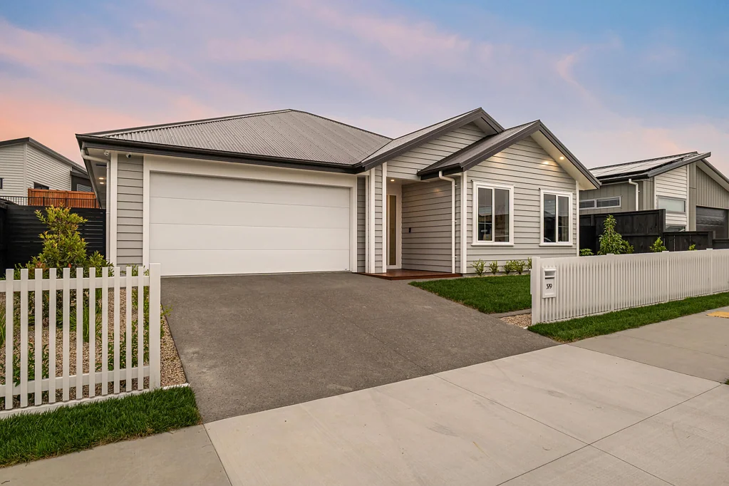 Wainui 4房  Elegant Living with Everyday Practicality