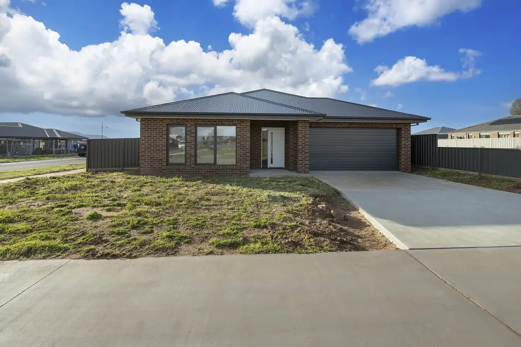 Swan Hill 4房  Brand New, Stylish & Ready to Enjoy