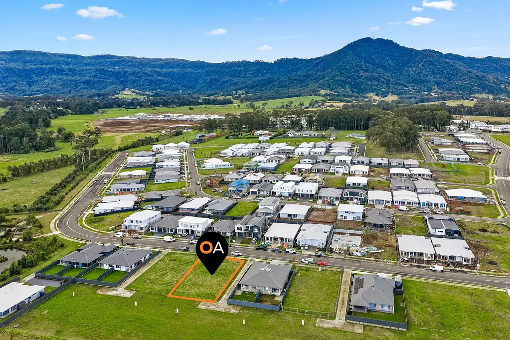 Badagarang RURAL CHARM WITH MODERN CONVENIENCE! 19m FRONTAGE - 703SQM