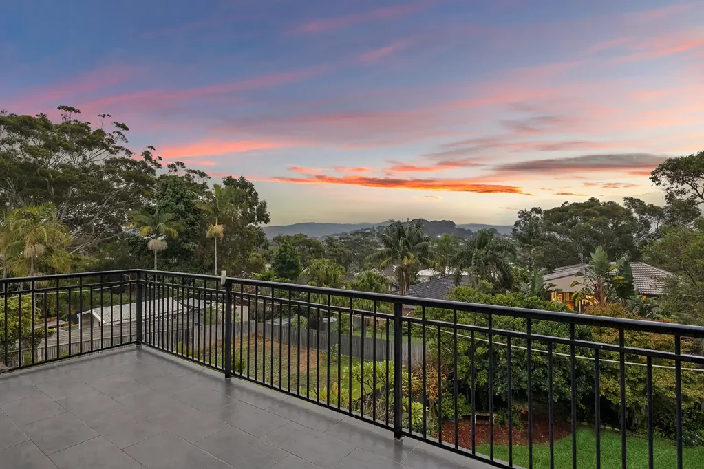 10 Pasadena Avenue, Bateau Bay, NSW 2261