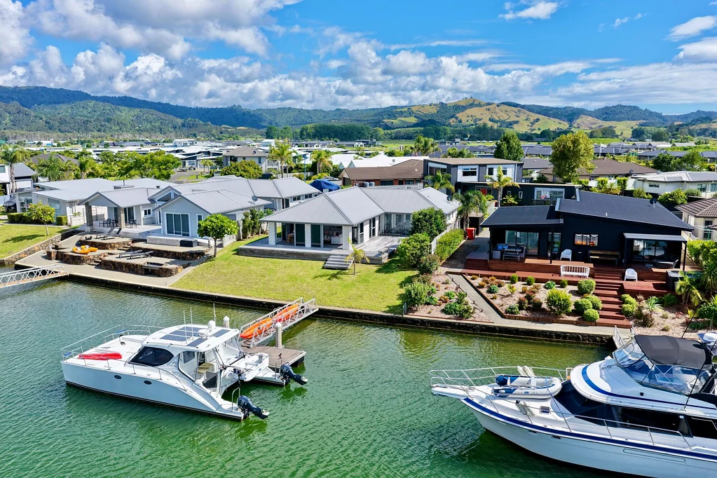 Whitianga 3 Bedroom Canal Front at Its Best