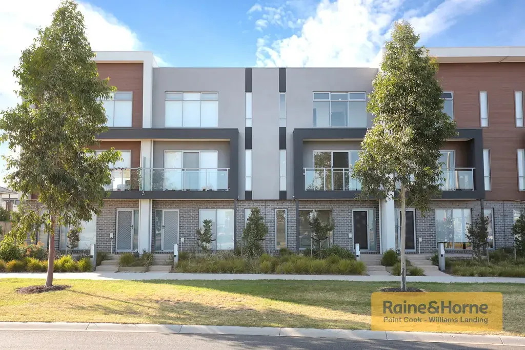 Williams Landing 3部屋 Stylish Three-Level Family Home in Prime Williams Landing Location