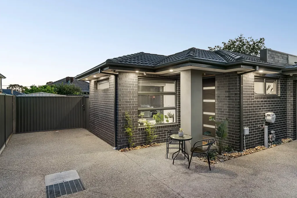 2/23 Elsa Street, Fawkner, VIC 3060