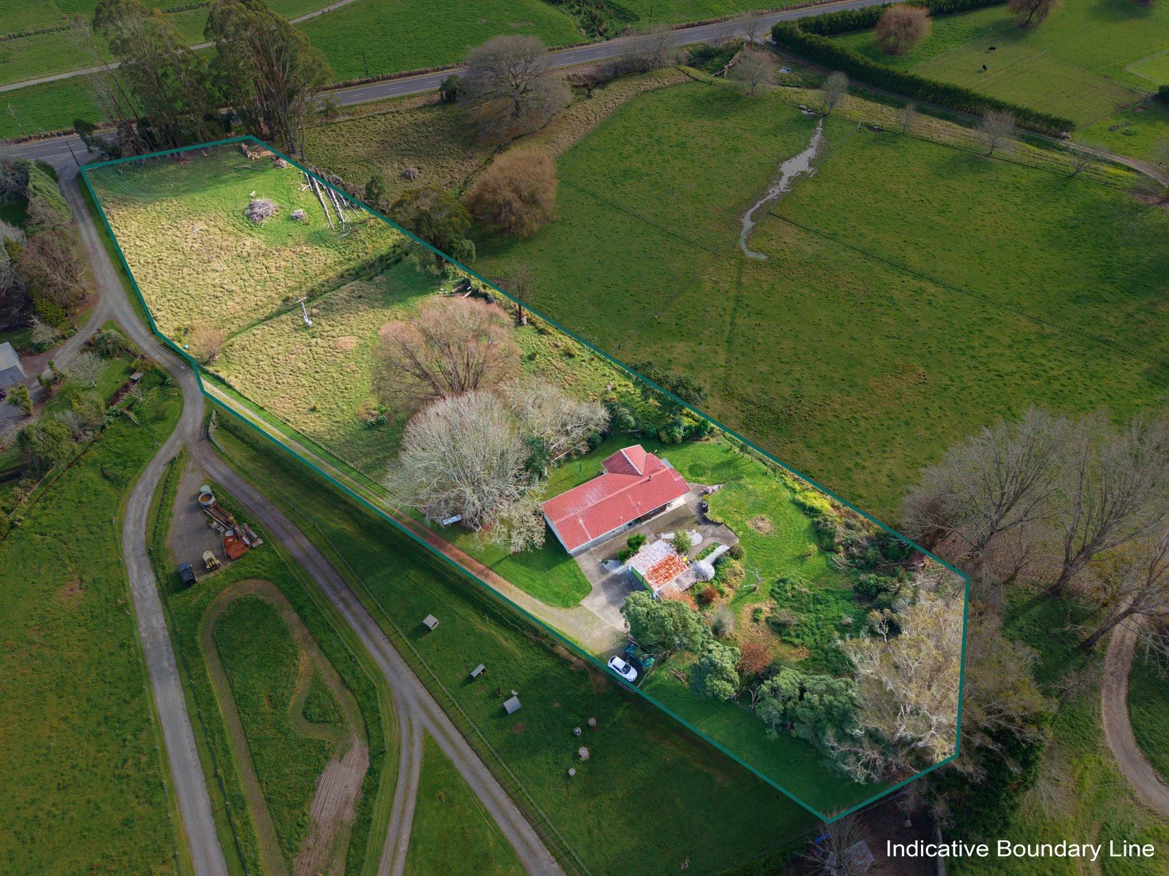 Taneatua 4 Bedroom Lifestyle Living, Just Minutes from Town!