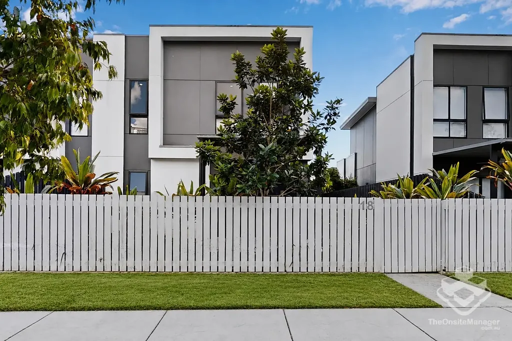 Kenmore 4房  Premium House-Sized Living in the Heart of Kenmore