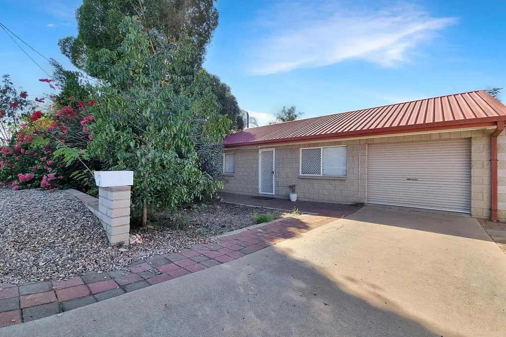 Mount Isa 3ਬੈੱਡਰੂਮ Perfect starting family home