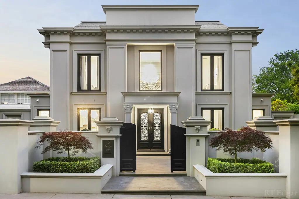 52 Hopetoun Avenue, Canterbury, VIC 3126