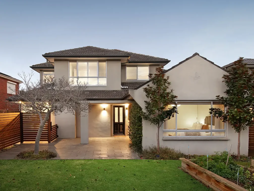Oakleigh East 5部屋 Five-Bedroom Flexibility With Exceptional Family Space