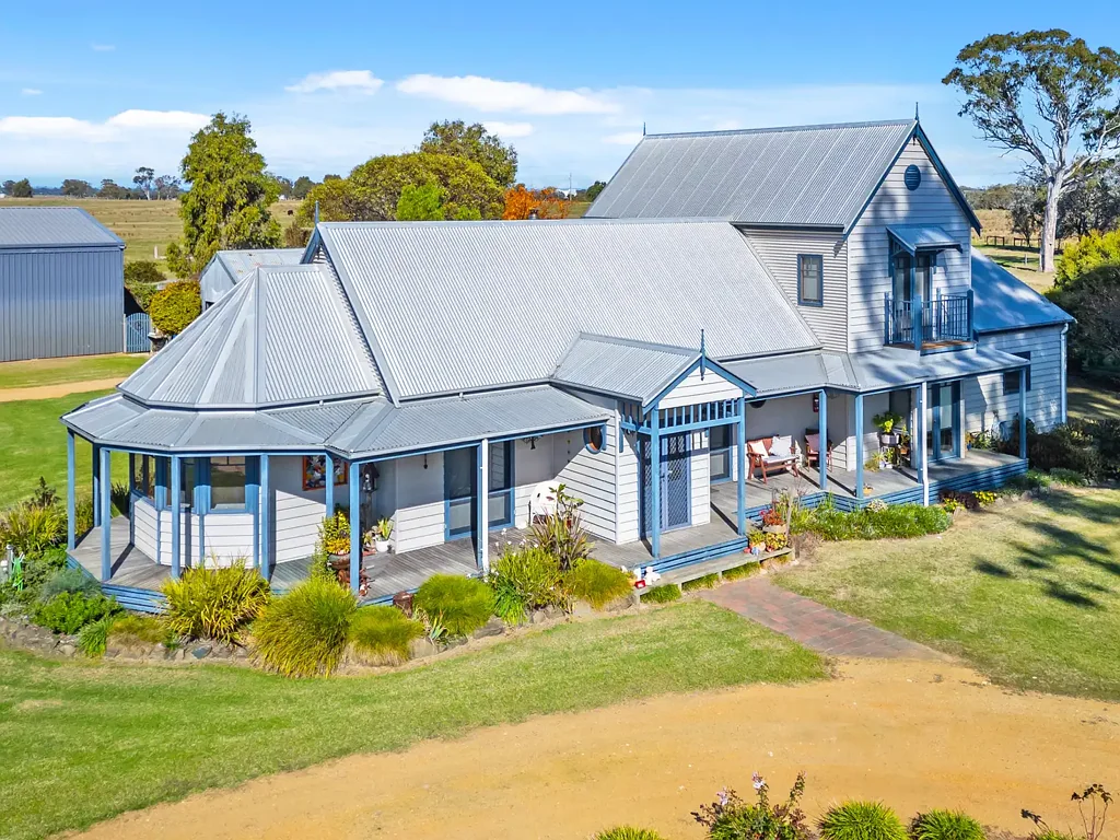Stratford  Rural serenity with character & charm