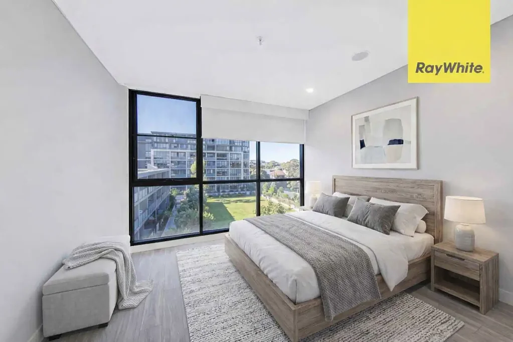 Parramatta 2房 河畔奢居 Promenade精装 两卧学习角 楼层向阳 便利交通 水岸生活 Contemporary Riverside Living in the Prestigious "Promenade" Development