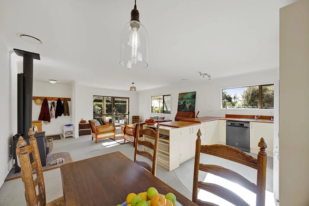 Lepperton 3 Bedroom Unique Lifestyle with Room to Expand