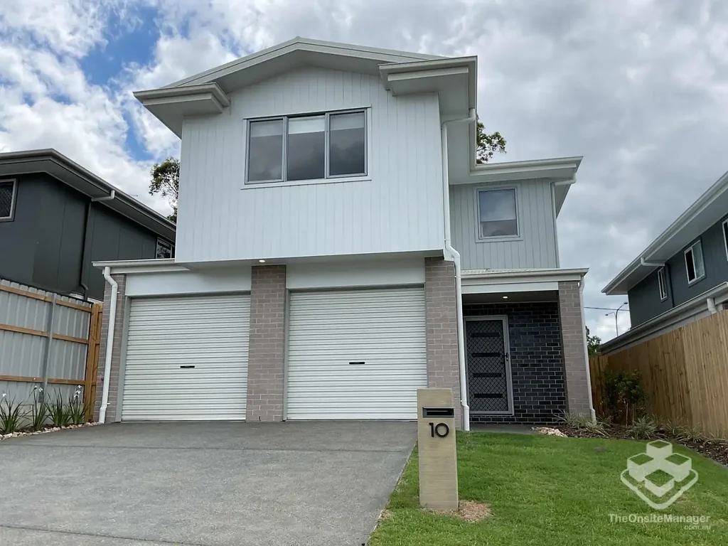 VERY New Modern 4 Bedroom Home at Browns Plains