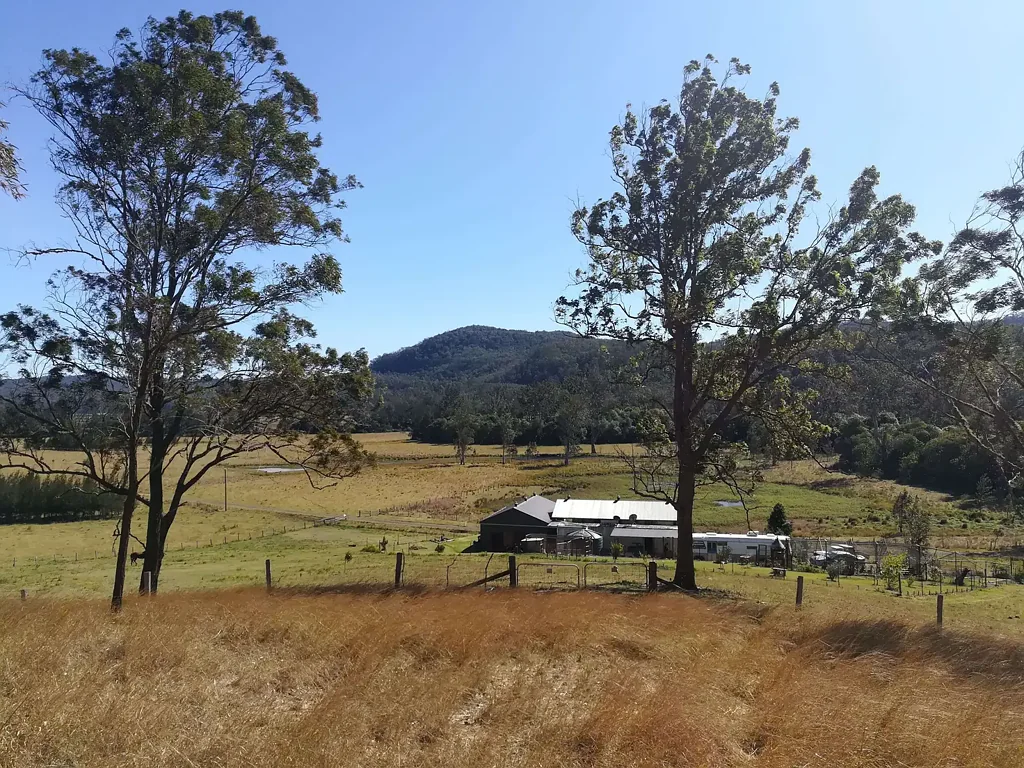 123 Old School Road, Busbys Flat, NSW 2469