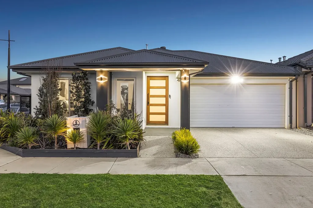 9 Dobell Street, Mount Duneed, VIC 3217
