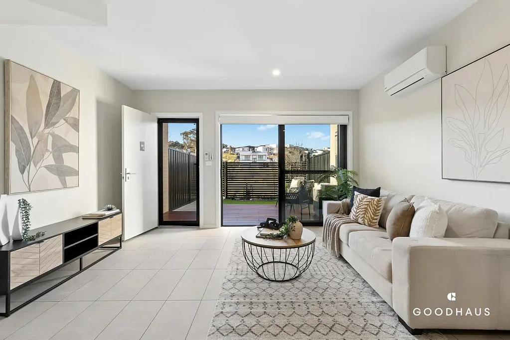Taylor 2房  Contemporary Comfort With A North-Facing Aspect