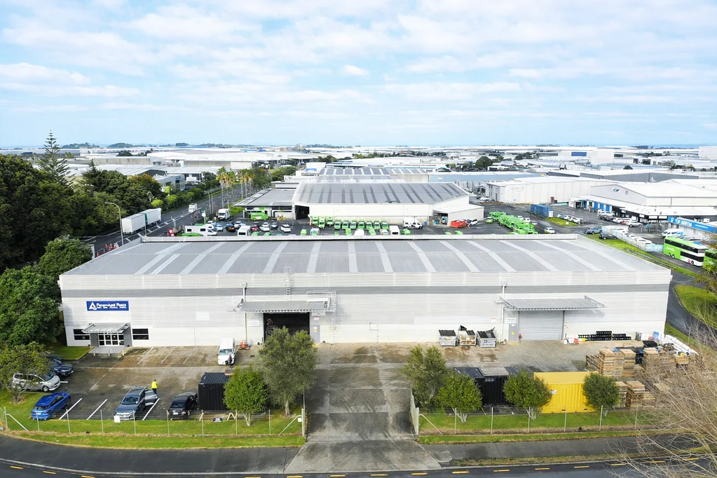 Mangere Airport Oaks corner site