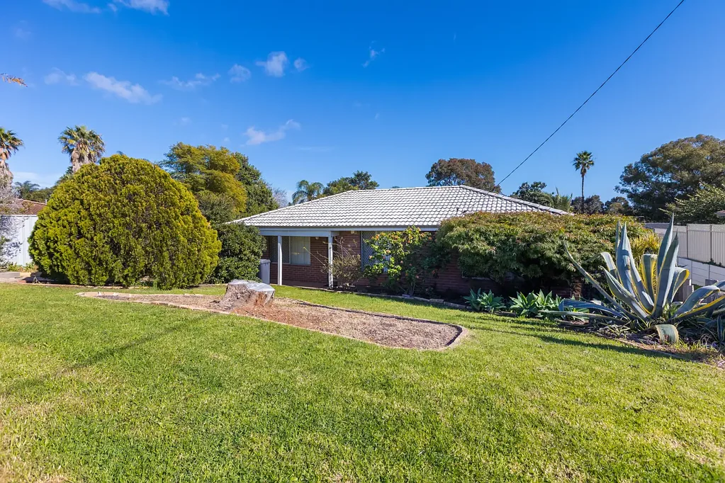 45 Westfield Road, Camillo, WA 6111