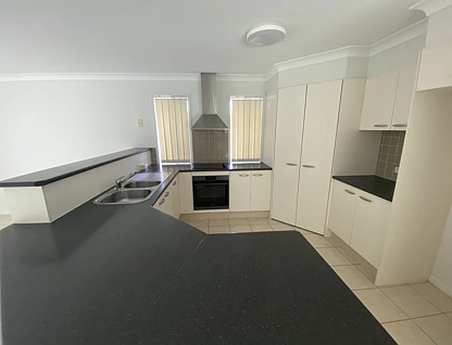 13 Buddy Holly Close, Parkwood, Gold Coast, 4 침실, 2 욕실, House