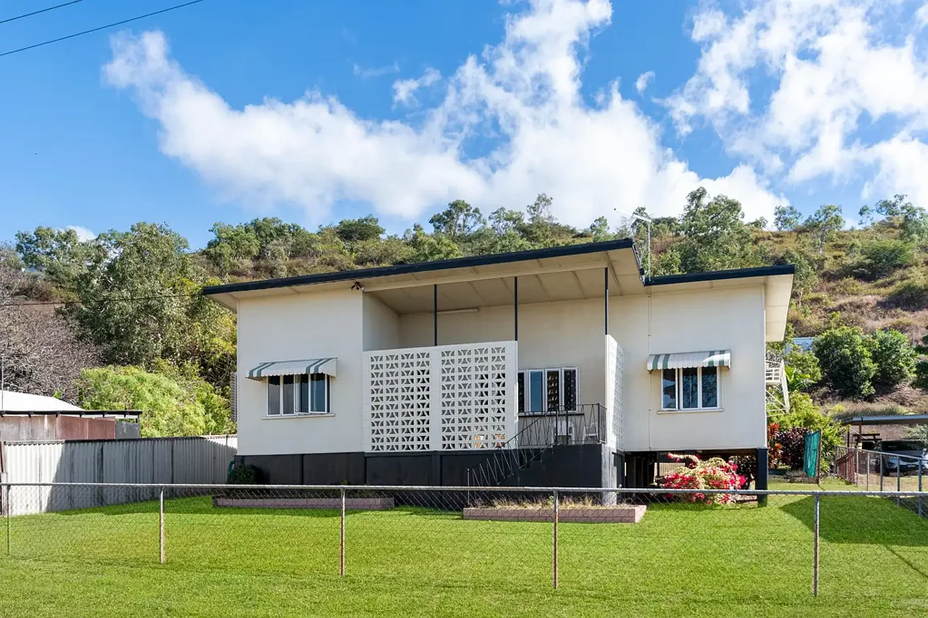 423 Stuart Drive, Stuart, QLD 4811